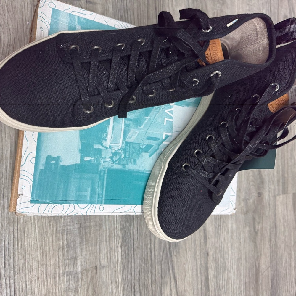 Tom’s Black Canvas High-Top Sneakers